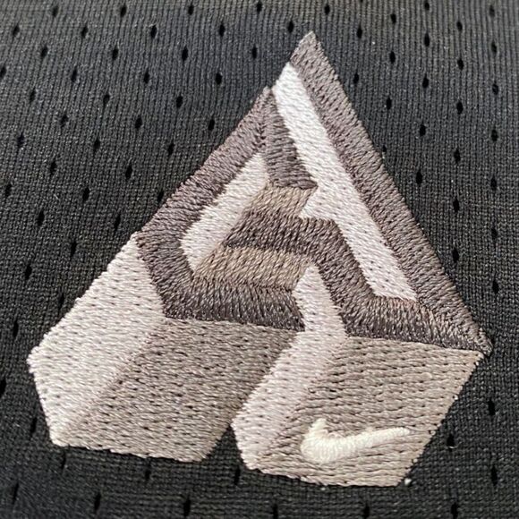 Nike Giannis Mesh Short Sleeve T-Shirt Mens CK6296-010 size Medium New with Tags - Picture 4 of 9